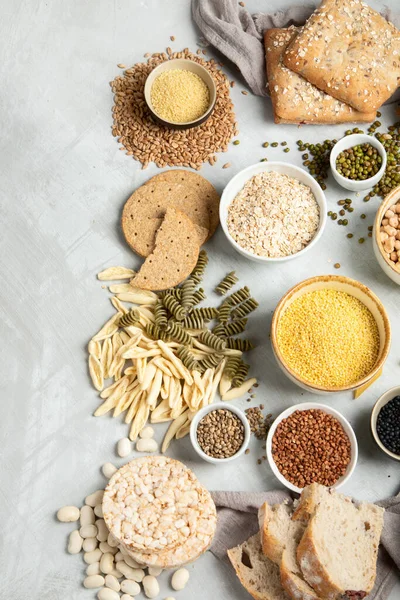 Mejores Fuentes Carbohidratos Sobre Fondo Gris Claro Concepto Comida Saludable —  Fotos de Stock