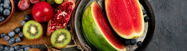 Delicious Raw Fruit Dark Background Healthy Food Concept Top View — Stock Photo, Image