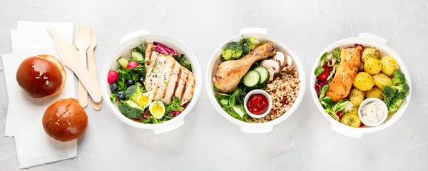 軽い背景のランチボックスで健康的な食事の準備 食事の概念を食べる フラットレイアウト トップビュー コピースペース — ストック写真