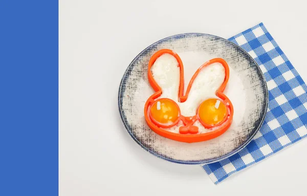 Αυγά Sunny Side Για Παιδιά Έγχρωμο Φόντο Καλή Ιδέα Για — Φωτογραφία Αρχείου