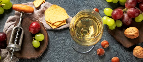 Verschiedener Wein Gläsern Auf Grauem Hintergrund Sommerdrink Für Party Vinothek — Stockfoto