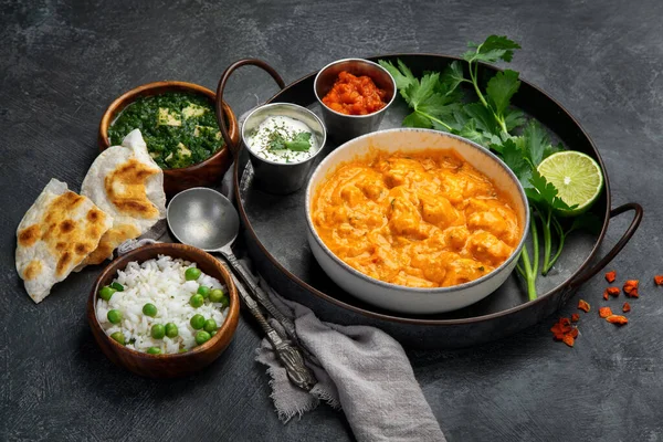 Curry Indio Sobre Fondo Oscuro Concepto Comida Tradicional Platos Aperitivos — Foto de Stock