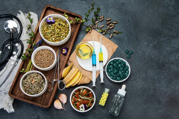 Assortiment Van Kruiden Traditionele Geneeskunde Traditioneel Gezondheidsconcept Natuurlijke Homeopathische Remedies — Stockfoto