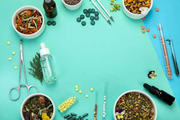 Assortiment Van Kruiden Traditionele Geneeskunde Kleurrijke Achtergrond Traditioneel Gezondheidsconcept Natuurlijke — Stockfoto