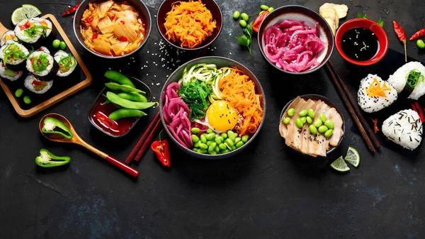 Assortiment Van Koreaans Eten Donkere Achtergrond Aziatische Gerechten Voorgerechten Van — Stockfoto