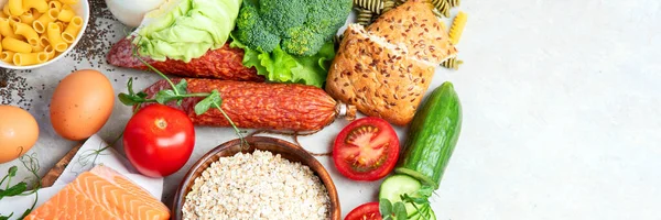 Zdravý Sortiment Potravin Světlém Pozadí Dietní Koncept Horní Pohled Plochý — Stock fotografie