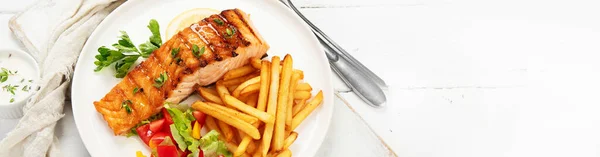 Salmon Steak Vegetables Fries Light Background Freshly Grilled Healthy Dinner — Stockfoto