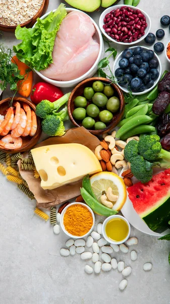 Sortimento Alimentos Saudáveis Fundo Claro Conceito Dieta Vista Superior Flat — Fotografia de Stock