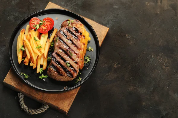 Striploin Beef Steak French Fries Dark Background Freshly Grilled Healthy — Fotografia de Stock