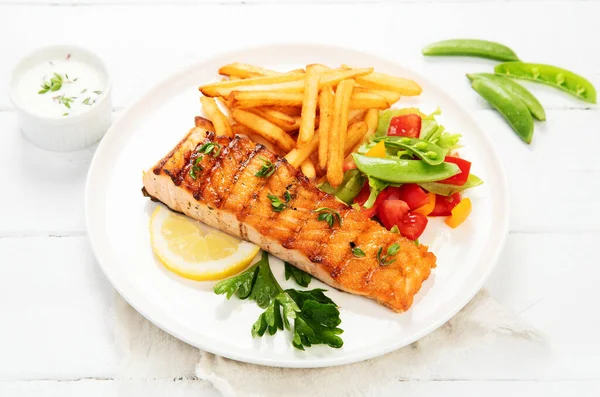 Salmon Steak Vegetables Fries Light Background Freshly Grilled Healthy Dinner — Stockfoto