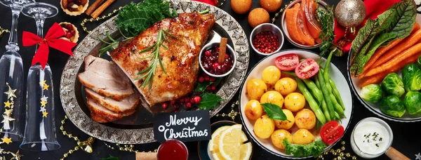 Traditional Christmas Dinner Dark Background Holiday Food Top View Panorama — 图库照片