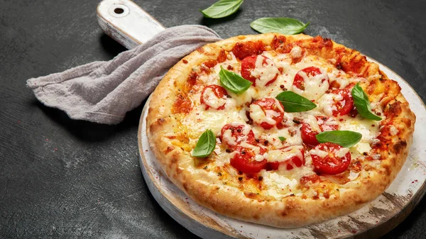 Freshly Baked Pizza Dark Background Tasty Homemade Food Concept — Stockfoto