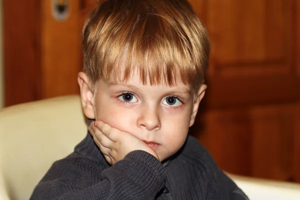 Kleine jongen portret — Stockfoto