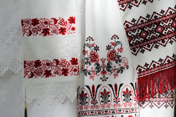 Toalhas ucranianas bordadas — Fotografia de Stock