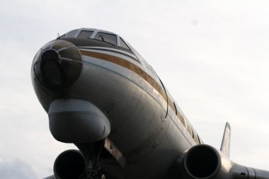 IL 76