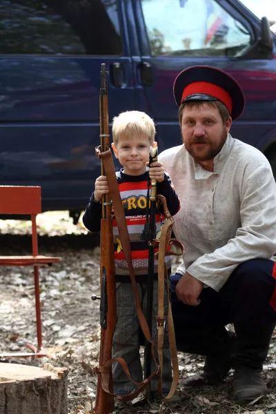 Kleine jongen en don cossac — Stockfoto