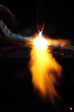 cosaco dice a sacerdote ortodoxo sobre la antigua cocina utensilio vod