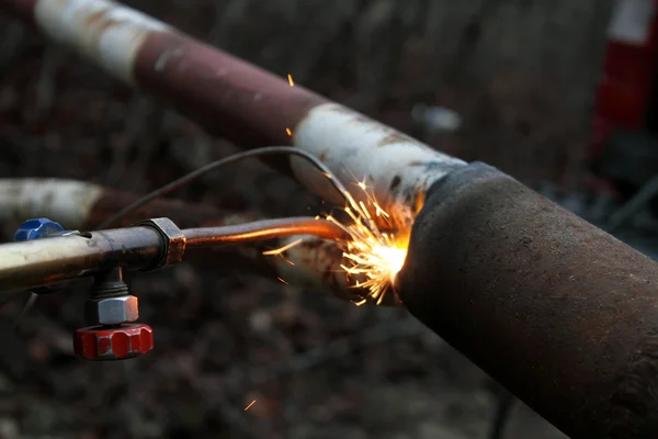 Flamme provenant d'un brûleur à gaz — Photo