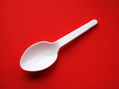 Beyaz pastic kaşıkları