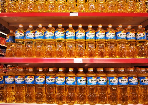 Botella de aceite de girasol Oleyna —  Fotos de Stock