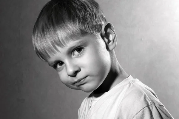 Retrato de niño lindo —  Fotos de Stock