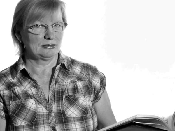 Middle-aged woman with eyeglasses — Stok fotoğraf