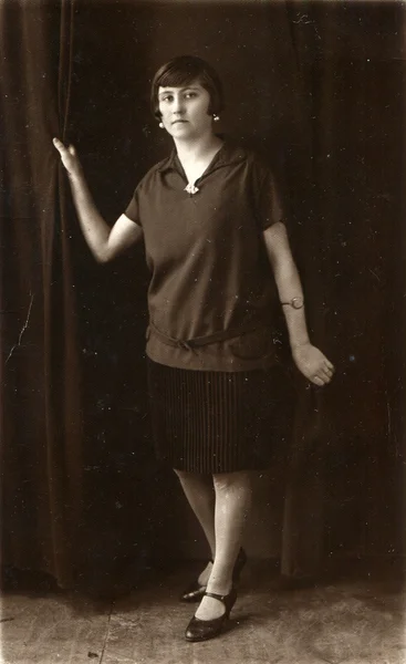 Studio portrait of woman — Stock Photo, Image