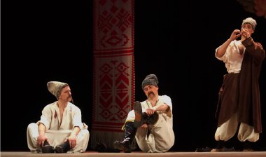 sonra p.virsky adlı Ukraynalı Ulusal Halk Dansları Topluluğu