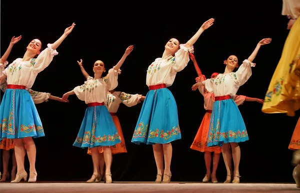 Conjunto nacional ucraniano de danza folclórica llamado así en honor a P.Virsky —  Fotos de Stock
