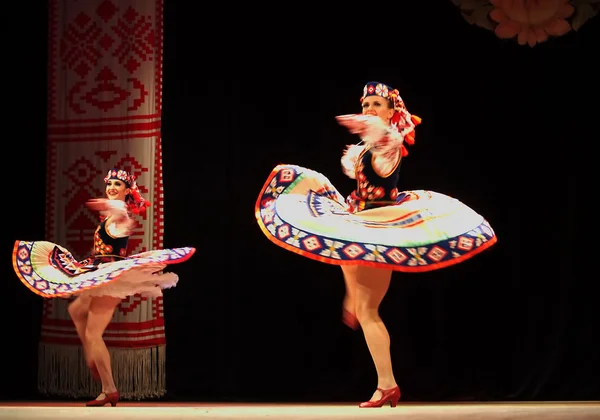 Conjunto nacional ucraniano de danza folclórica llamado así en honor a P.Virsky —  Fotos de Stock