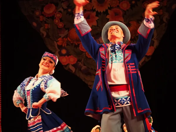 Conjunto nacional ucraniano de danza folclórica llamado así en honor a P.Virsky — Foto de Stock