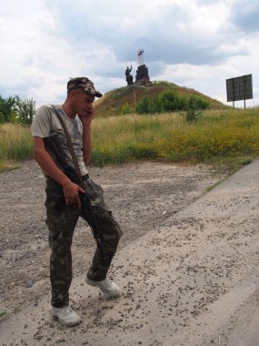 Denetim noktaları, Statisa Luchanskaya, Ukrayna ordusu Güneydoğu güçlendirir
