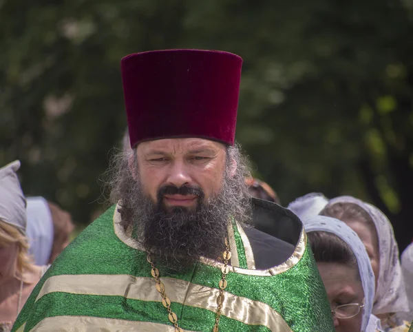 Religiösa ledare be för fred i luhansk — Stockfoto
