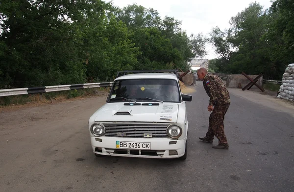 Army Southeast strengthens checkpoints, Statisa Luchanskaya, Ukraine — Stock Photo, Image