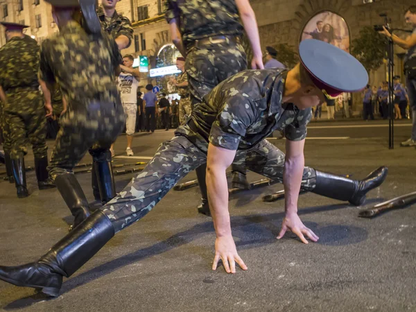 Militärparad repetition i kiev — Stockfoto