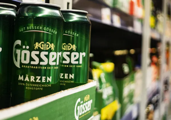 Viena Áustria Novembro 2021 Gosser Marzen Cerveja Latas Pac Loja — Fotografia de Stock