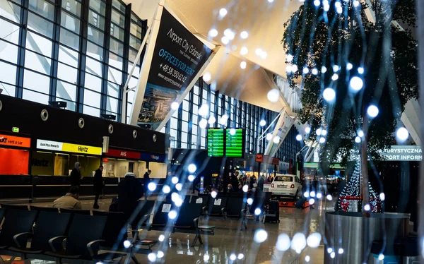 Gdansk Polonia Diciembre 2021 Vista General Zona Llegadas Del Aeropuerto — Foto de Stock