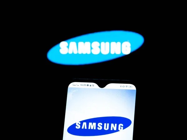 Kiev Ukraine January 2022 Photo Illustration Samsung Logo Seen Displayed — Stock Photo, Image