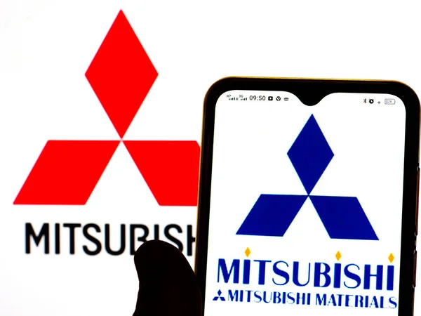 Kiev Ucrânia Fevereiro 2022 Nesta Foto Ilustração Logotipo Mitsubishi Materials — Fotografia de Stock