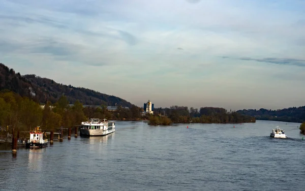 Lodě Dunaji Vilshofen Der Donau Bavorsku Německo — Stock fotografie