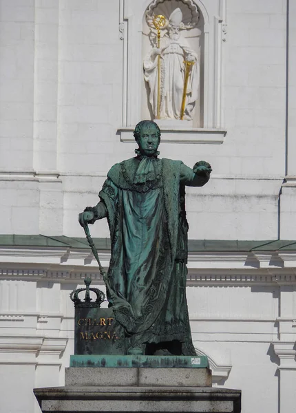 Памятник Королю Максимилиану 1824 Года Пассау Германия — стоковое фото