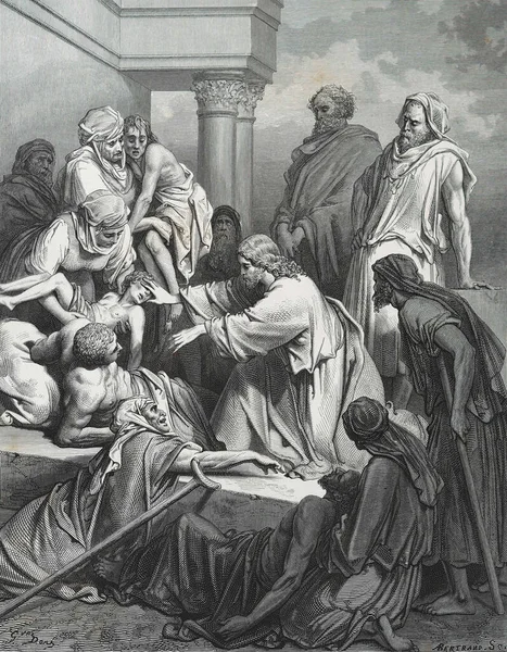 イエスは病人を癒します ドイツのシュトゥットガルトで1870年に翻訳された第3版聖書のギュスターヴ ドーアのイラスト 原画は嘉永3年 1850年 嘉永6年 1853年 — ストック写真