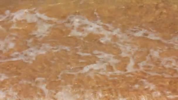 Ondas do mar e praia de areia — Vídeo de Stock