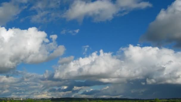 Timelapse con nubes grises en movimiento — Vídeo de stock