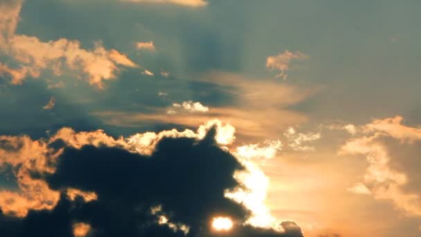 劇的な嵐雲とタイムラプスは離れて行く — ストック動画