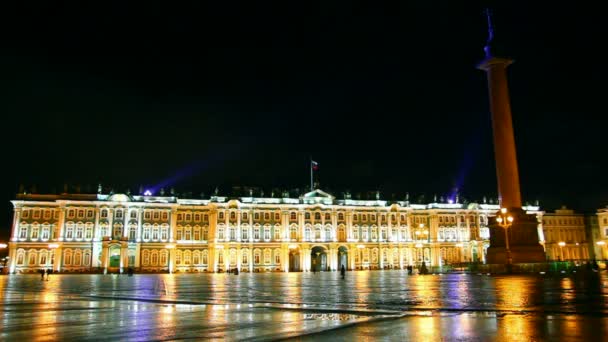 A Hermitage - Winter Palace Hotel épülete St. Petersburg éjszaka — Stock videók