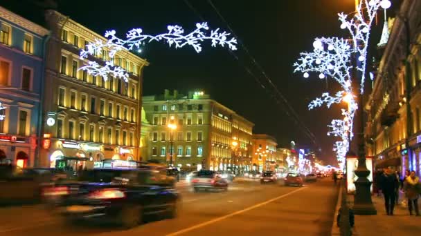 Ulica Newski Prospekt w Sankt Petersburgu w noc Bożego Narodzenia - timelapse — Wideo stockowe