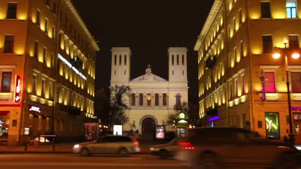 Εκκλησία στην λεωφόρο nevsky prospect στην Αγία Πετρούπολη, Ρωσία — Αρχείο Βίντεο