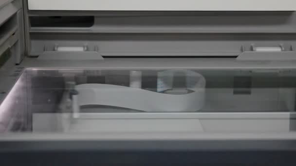 Impresora de inyección de tinta impresiones de fotos en color — Vídeo de stock