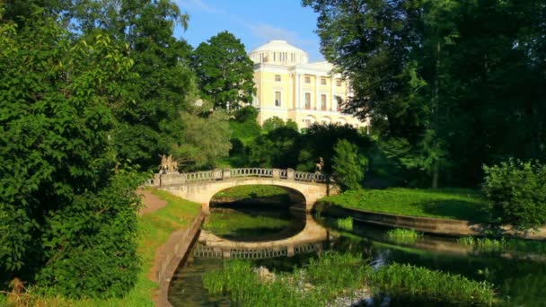 Κενταύρων γέφυρα στη pavlovsk πάρκο Αγία Πετρούπολη Ρωσία — Αρχείο Βίντεο